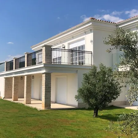 Vespera-infinity Heated Pool Villa Crikvenica