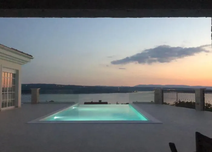 Βίλα Vespera-infinity Heated Pool Crikvenica