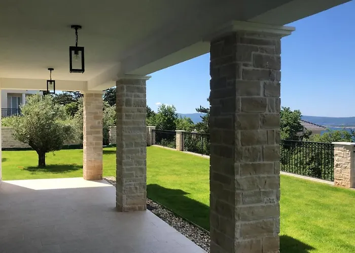 Vespera-infinity Heated Pool Villa