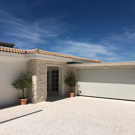 Vespera-infinity Heated Pool