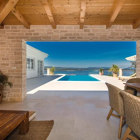 Vespera-infinity Heated Pool Villa