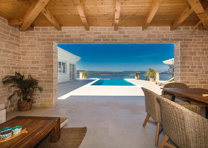 Vespera-infinity Heated Pool Villa