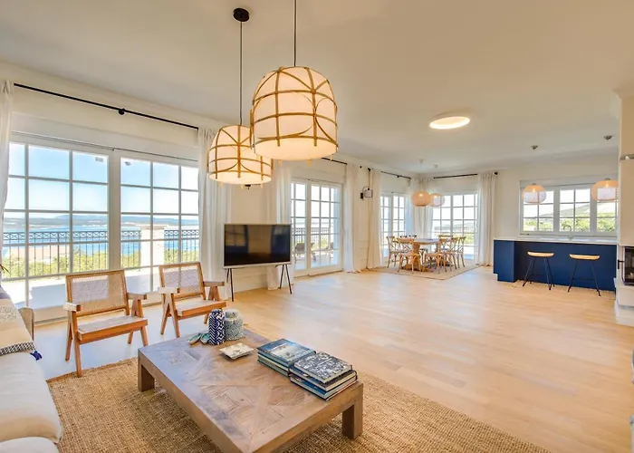 Vespera-infinity Heated Pool Villa *