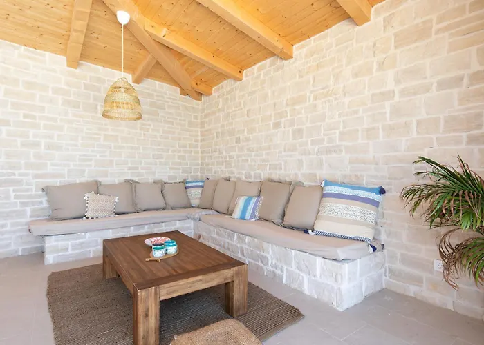 Vespera-infinity Heated Pool Villa